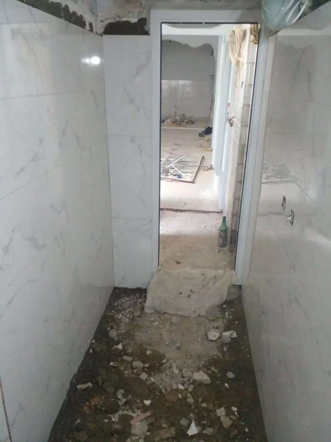 کاشیکاری .سرامیک.گچ کاری.سیمانکاری|خدمات پیشه و مهارت|اسلام‌شهر, شهرک قائمیه|دیوار