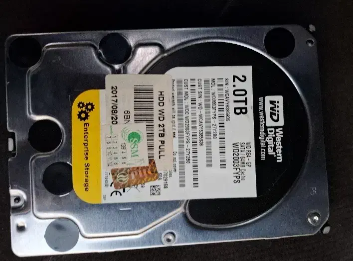 هارد ۲ ترابایت مشکی|قطعات و لوازم جانبی رایانه|رشت, کاکتوس|دیوار