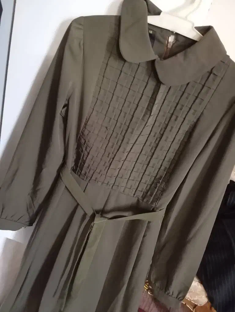 عبا سبز|لباس|سراب, |دیوار