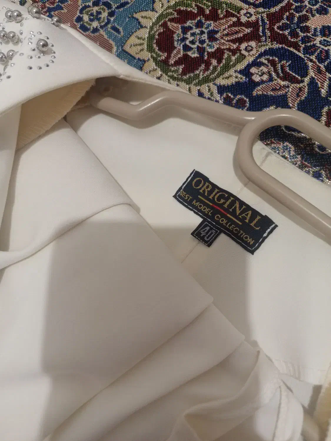 کت شلوار|لباس|تفت, |دیوار