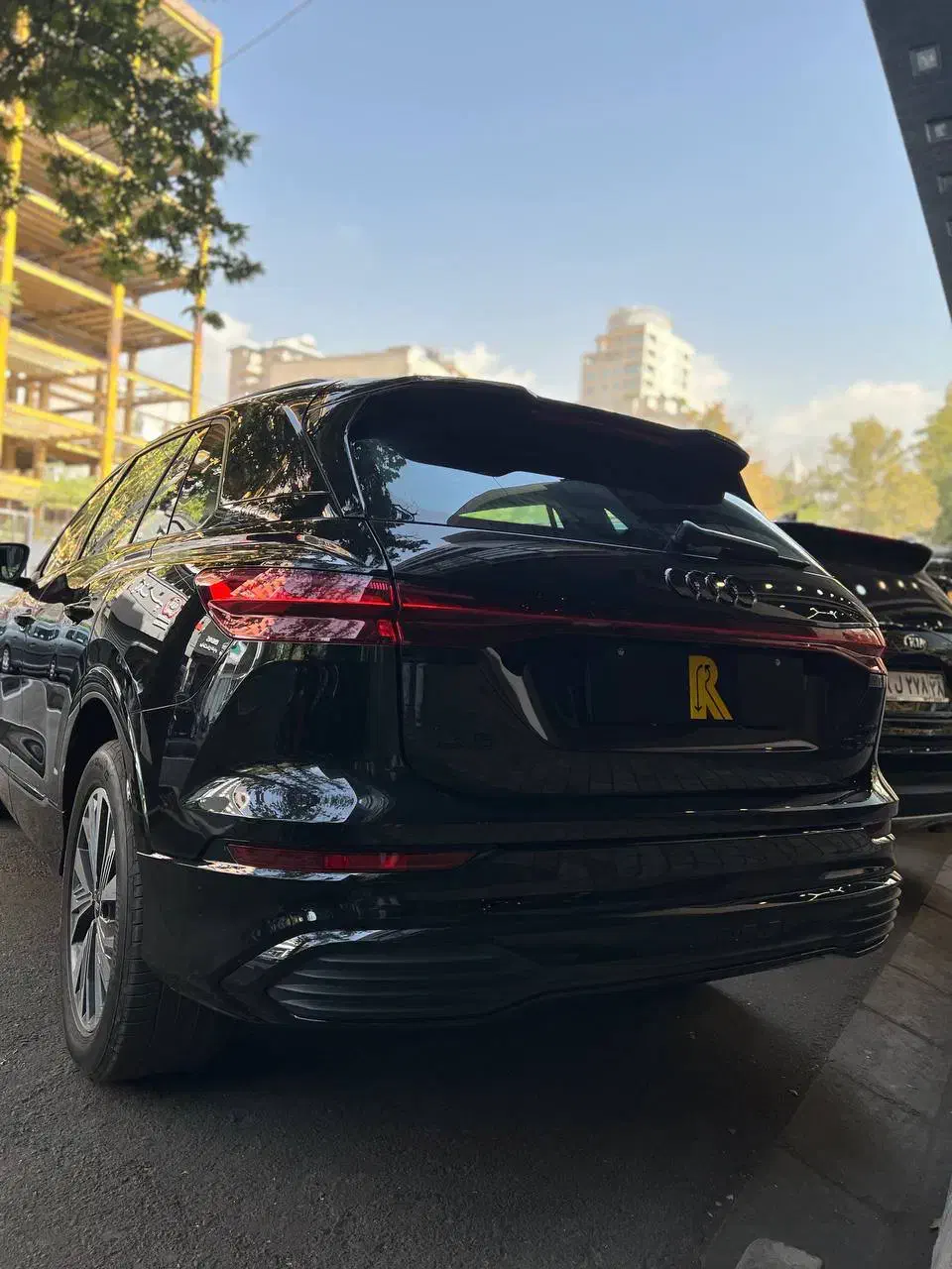 آئودی کیو فایو بلک پکیج ای ترون AUDI q 5 2024|خودرو سواری و وانت|تهران, زعفرانیه|دیوار