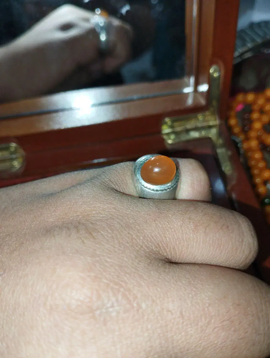 عقیق زرد|جواهرات|شهر ری, ولی آباد|دیوار