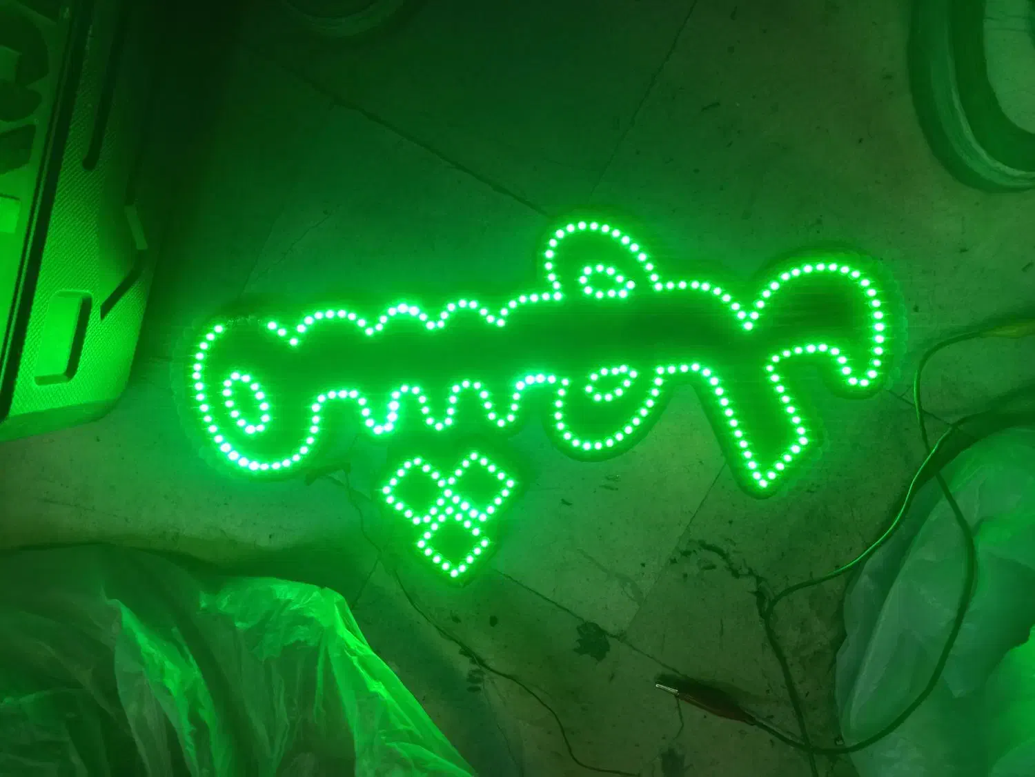 تابلو ال ای دی مخصوص دفتر مسافرتی|فروشگاه و مغازه|کاشان, میدانگاه آقا|دیوار