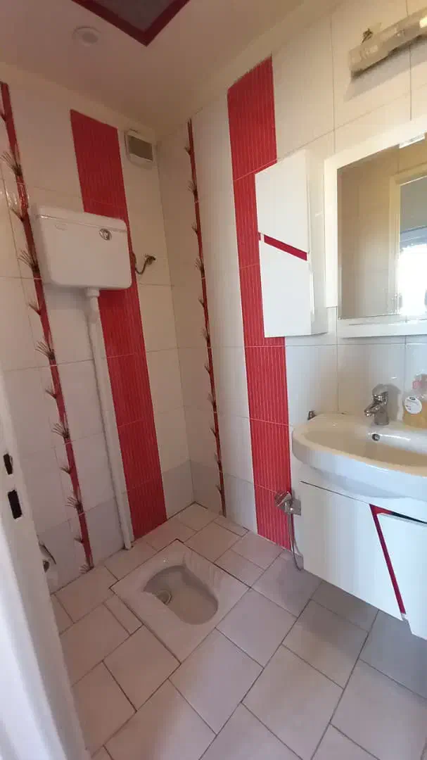 مرزداران آریافر ۹۵ متر ۶ساله بسیار شیک رهن و اجاره