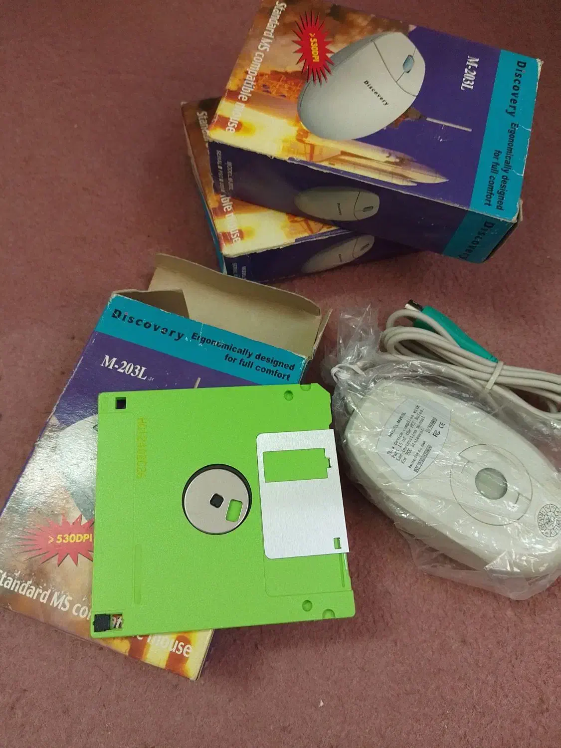 لوازم کامپیوتر و اداری قدیمی و کمیاب|قطعات و لوازم جانبی رایانه|بوشهر, |دیوار