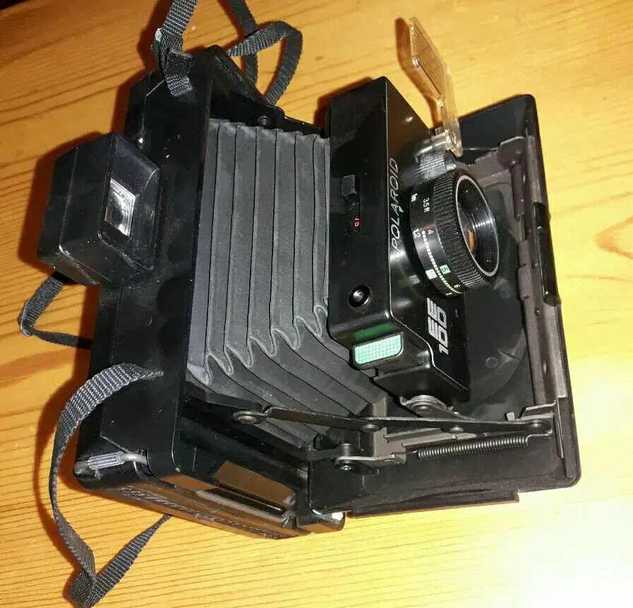 دوربین عکاسی پولاروید. کلکسیونی .Polaroid|دوربین عکاسی و فیلمبرداری|تهران, سعادتآباد|دیوار