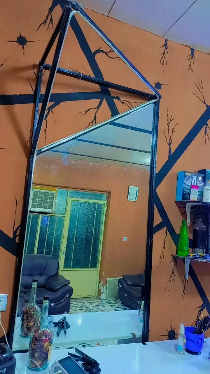 آینه اریشگاه|آرایشگاه و سالن‌های زیبایی|شوش, |دیوار