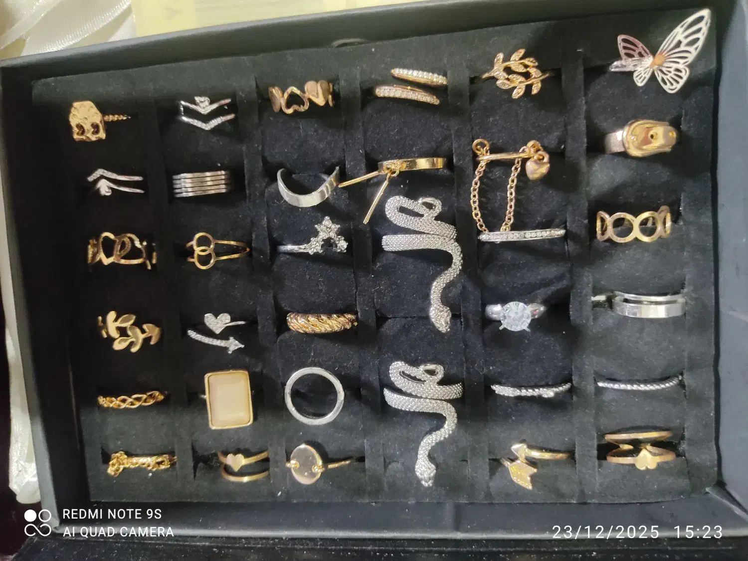 انگشتر|بدلیجات|میانه, |دیوار