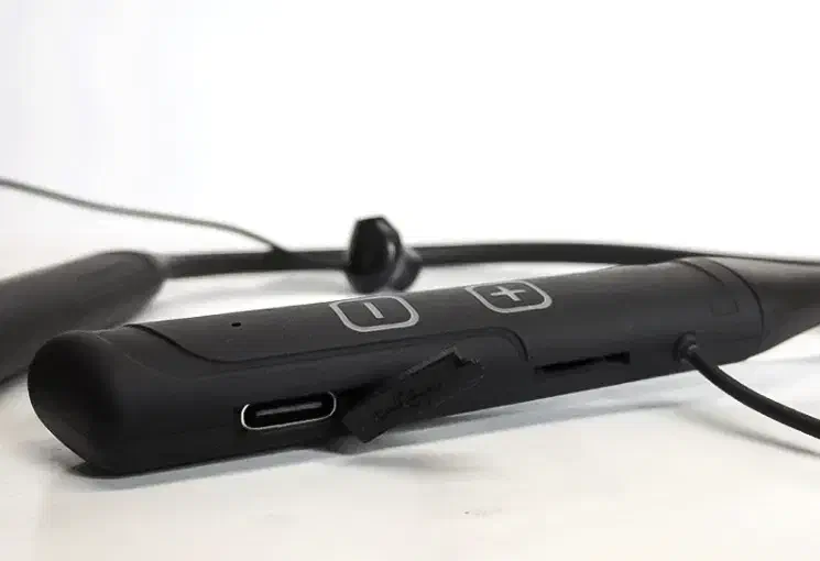 فروش هندزفری بلوتوث همراه با شارژر|لوازم جانبی موبایل و تبلت|بندرعباس, |دیوار