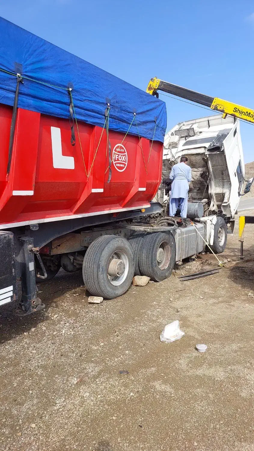 کمپرسی مدل ۱۴۰۱ کم کار لنت فابریک هنوز ۶۰ درصد هست|خودرو سنگین|چابهار, |دیوار