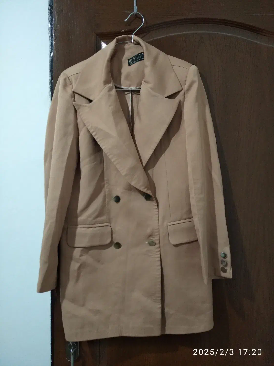 تعدادی مانتو و شلوار و پالتو|لباس|قائمشهر, |دیوار