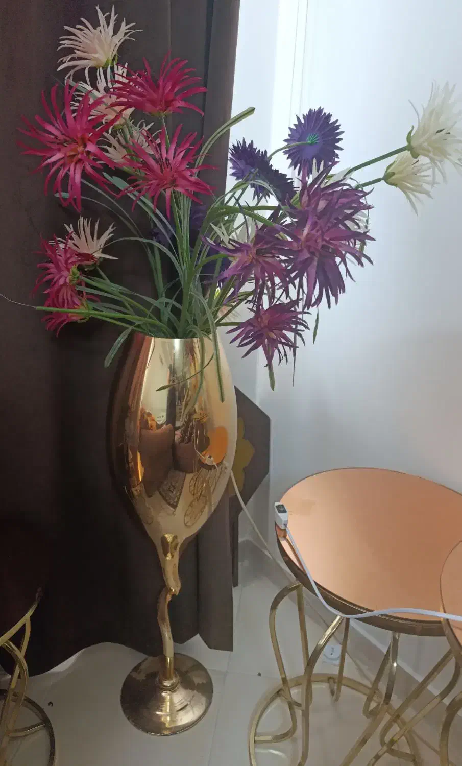 گلدان زیبا و شیک گل های خارجی قابل شستشو|گل مصنوعی|فولادشهر, مسکن مهر فولادشهر|دیوار