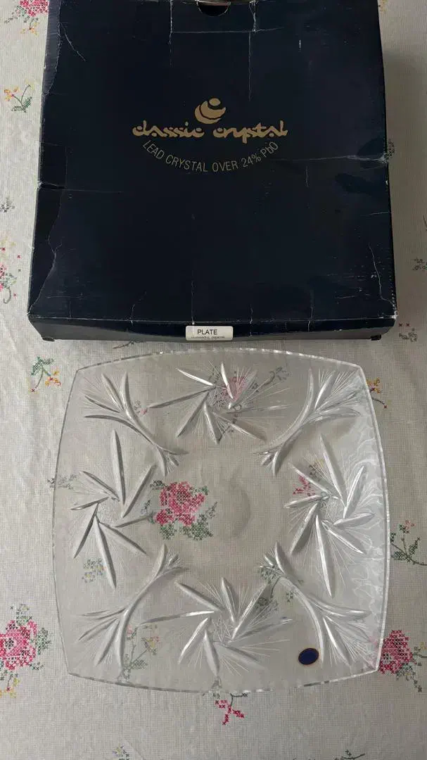 ظرف|ظروف سرو و پذیرایی|رشت, چمارسرا|دیوار