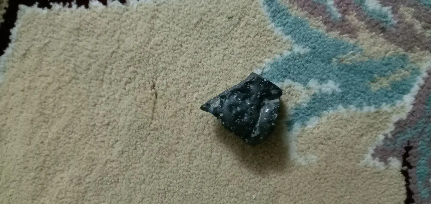 شهاب سنگ جذب آهن ربا قوی|جواهرات|الوند, |دیوار