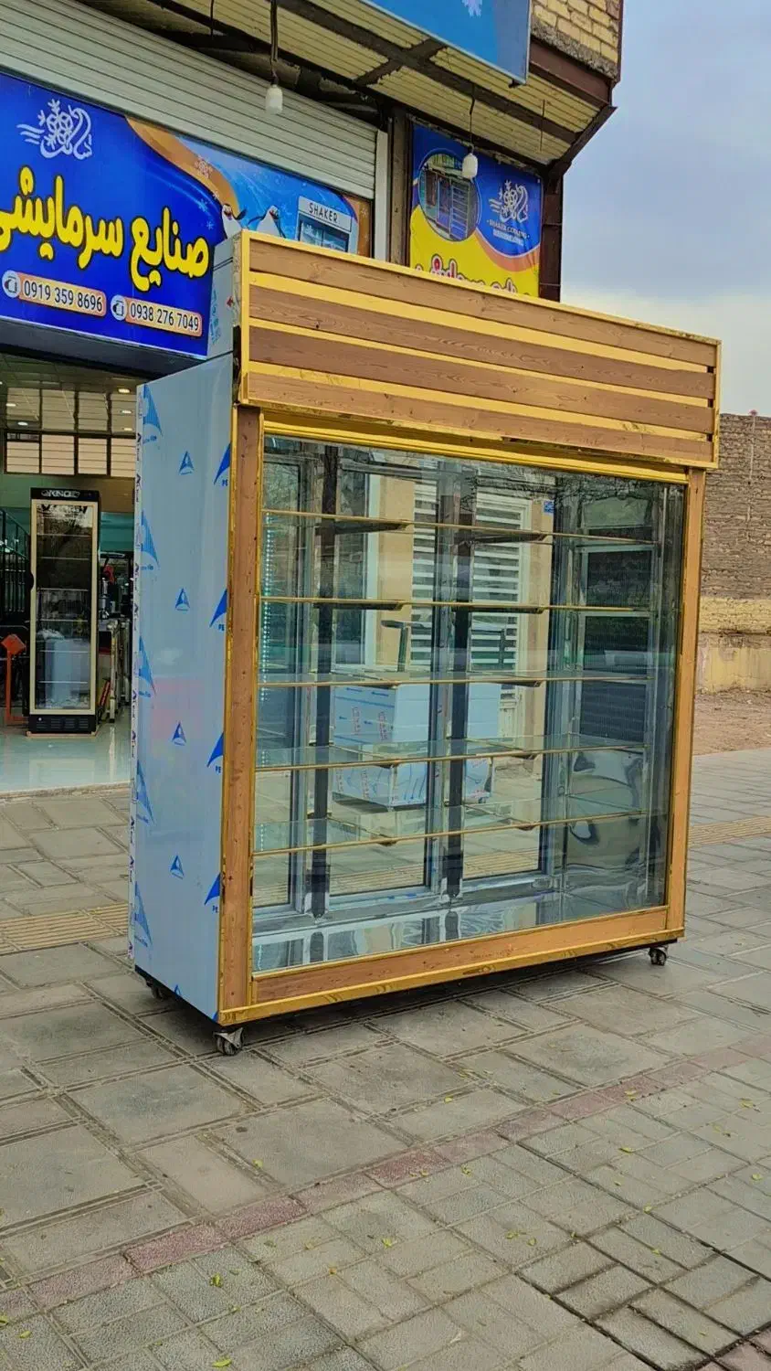 یخچال تمام ویترینی|فروشگاه و مغازه|قم, شهرک امام حسین|دیوار