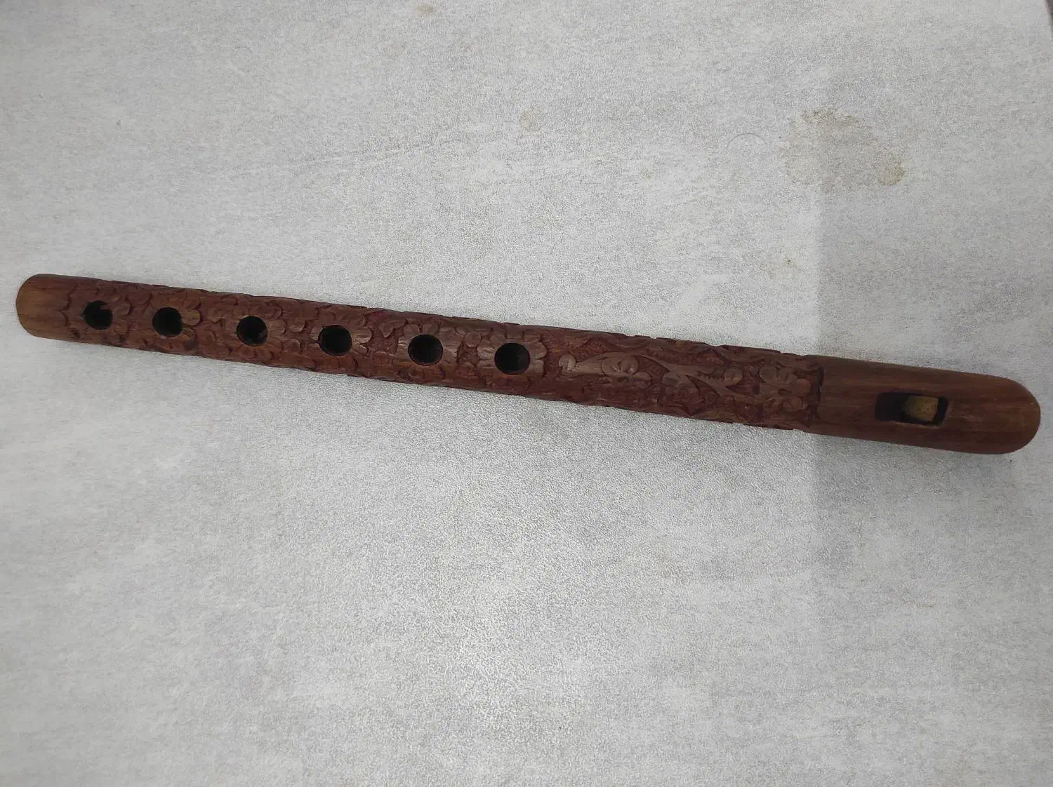 فلوت چوبی|سازهای بادی|منجیل, |دیوار