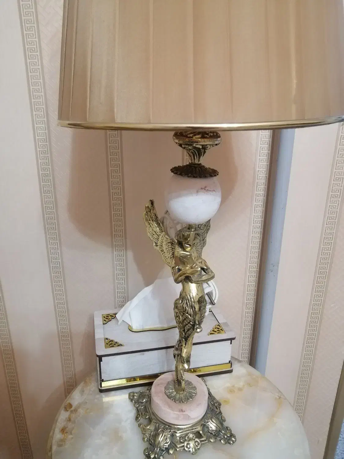 اباژور برنز|چراغ خواب و آباژور|قرچک, مهدیه|دیوار