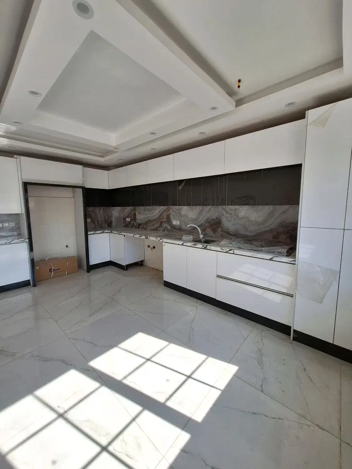 ۱۳۰ متر/ تک واحدی /کم واحد/ شقایق مهرگان لاهیجان|فروش آپارتمان|لاهیجان, مهرگان|دیوار