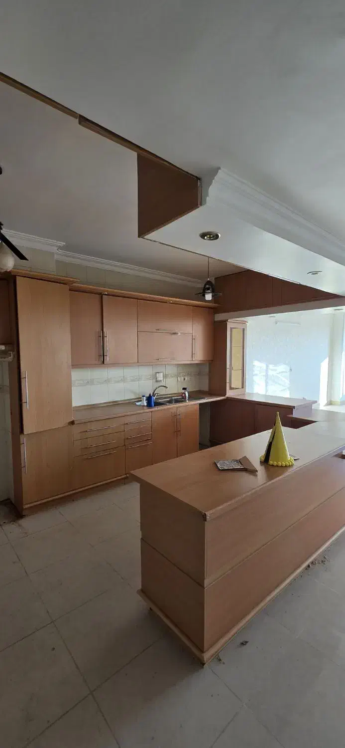 کابینت دست دوم همراه با هود و سینک ظرف شوی|آب‌چکان و نظم‌دهنده ظروف|اصفهان, بیدآباد|دیوار