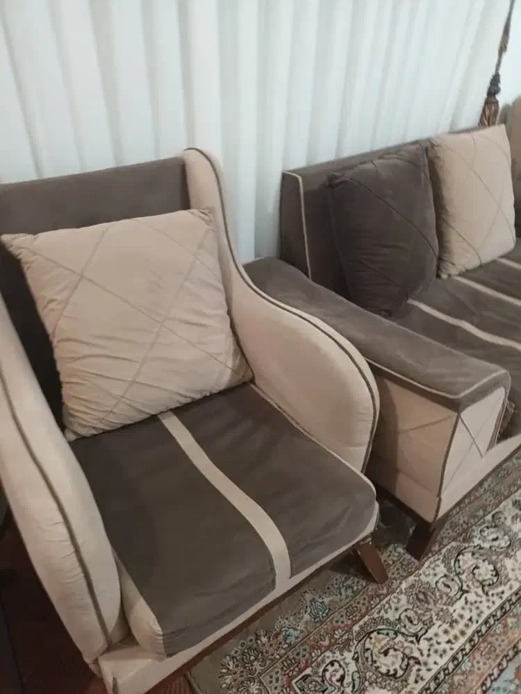 مبل ومیزوسط|مبلمان خانگی و میز عسلی|فریدون‌کنار, |دیوار