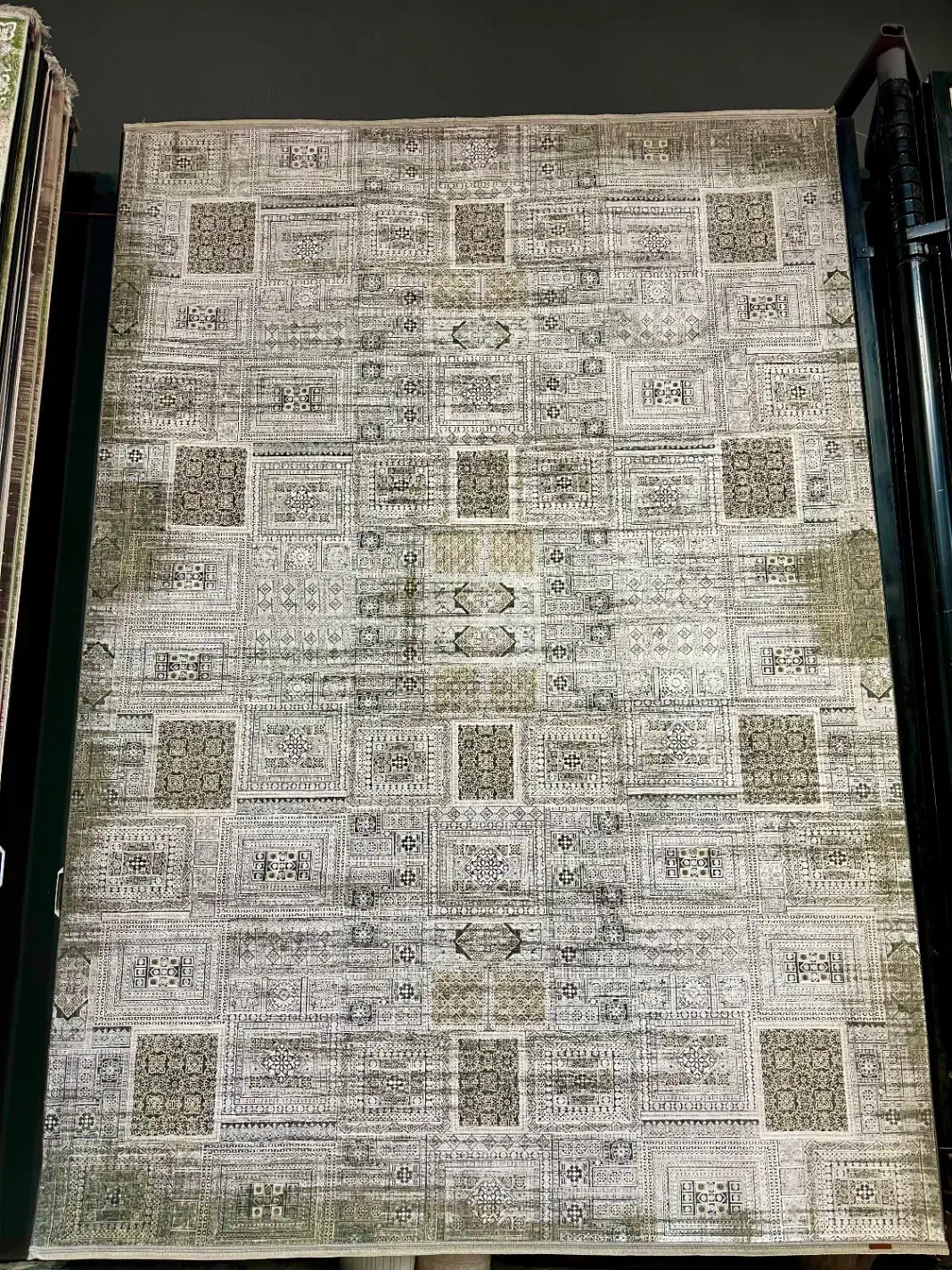 ۱۲۰۰ شانه ابریشم طرح ماهور|فرش|شیراز, شهرک گلها|دیوار