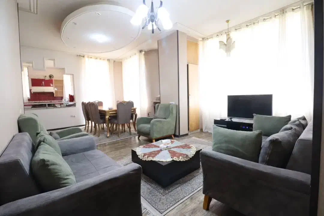 دو خوابه در قصردشت مبله|اجارهٔ کوتاهمدت آپارتمان و سوئیت|شیراز, میرزاکوچک خان|دیوار