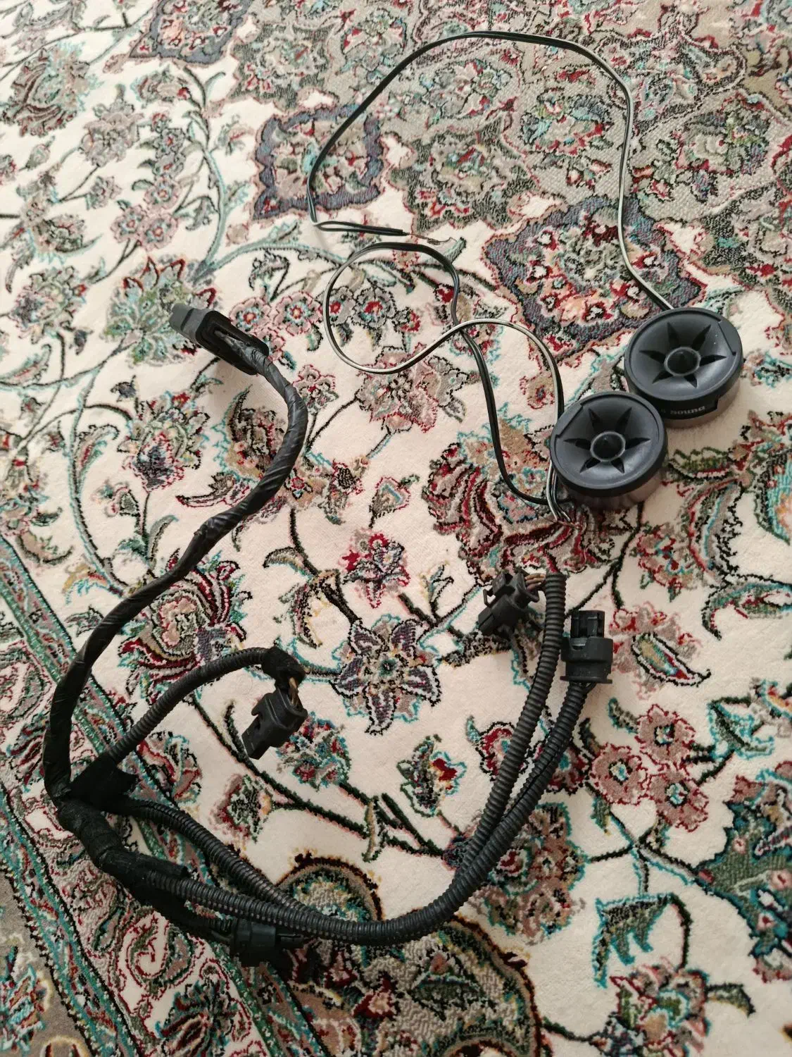 تعدادی لوازم استوک|قطعات یدکی و لوازم جانبی|رباطکریم, رباطکریم|دیوار