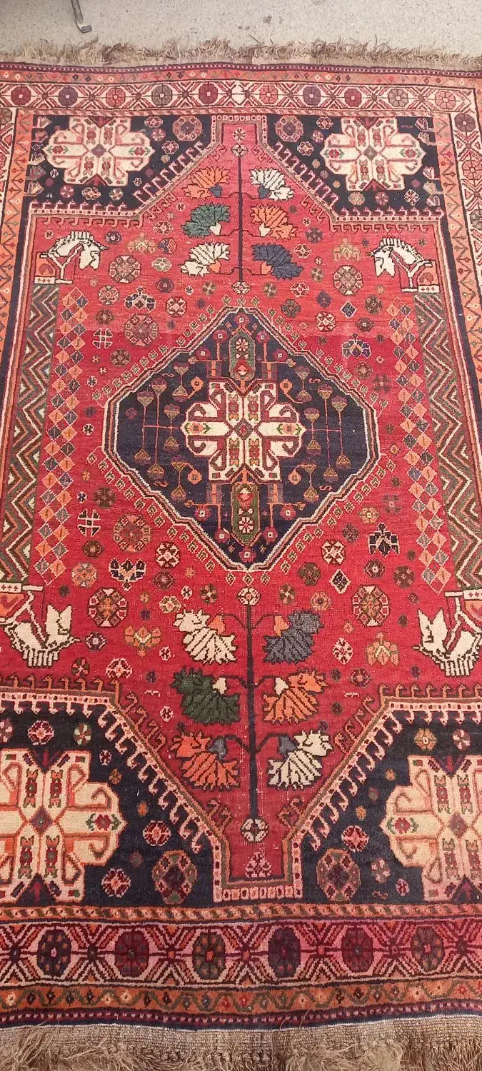 قالی محلی|فرش|شیراز, گویم|دیوار