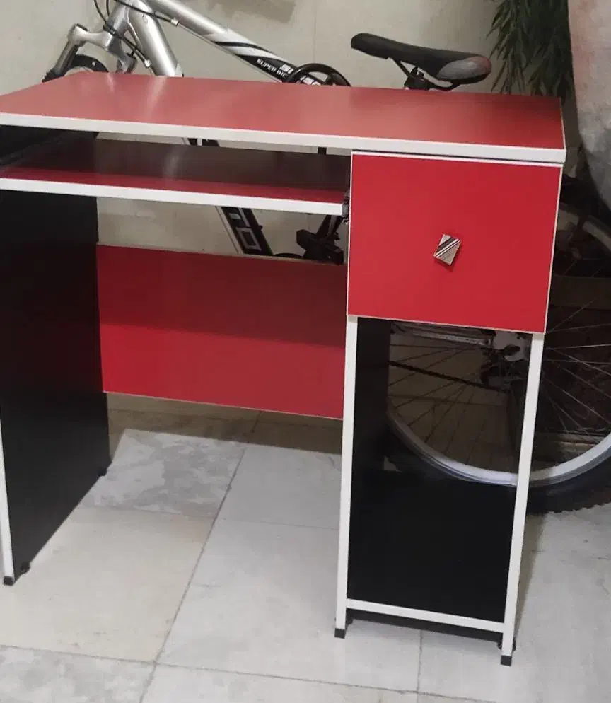 میزتحریر|میز تحریر و کامپیوتر|اسلامشهر, صادقیه|دیوار