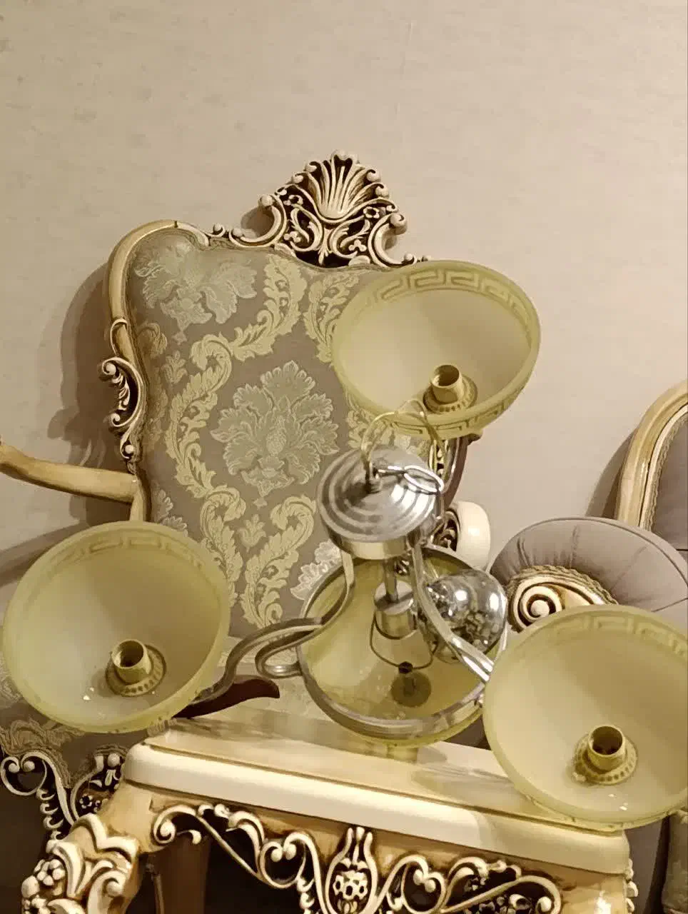 لوستر ۶ شاخه و ۴ شاخه|لوستر و چراغ آویز|پاکدشت, پاکدشت (مامازند)|دیوار