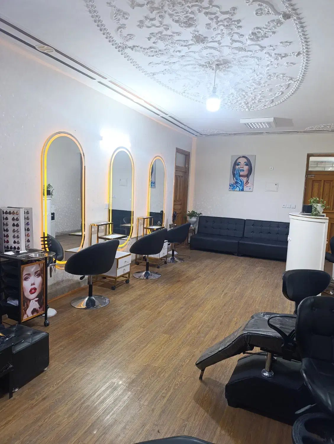 اجاره لاین های سالن زیبایی|اجارهٔ دفتر کار، اتاق اداری، مطب|شیراز, فرهنگ شهر|دیوار