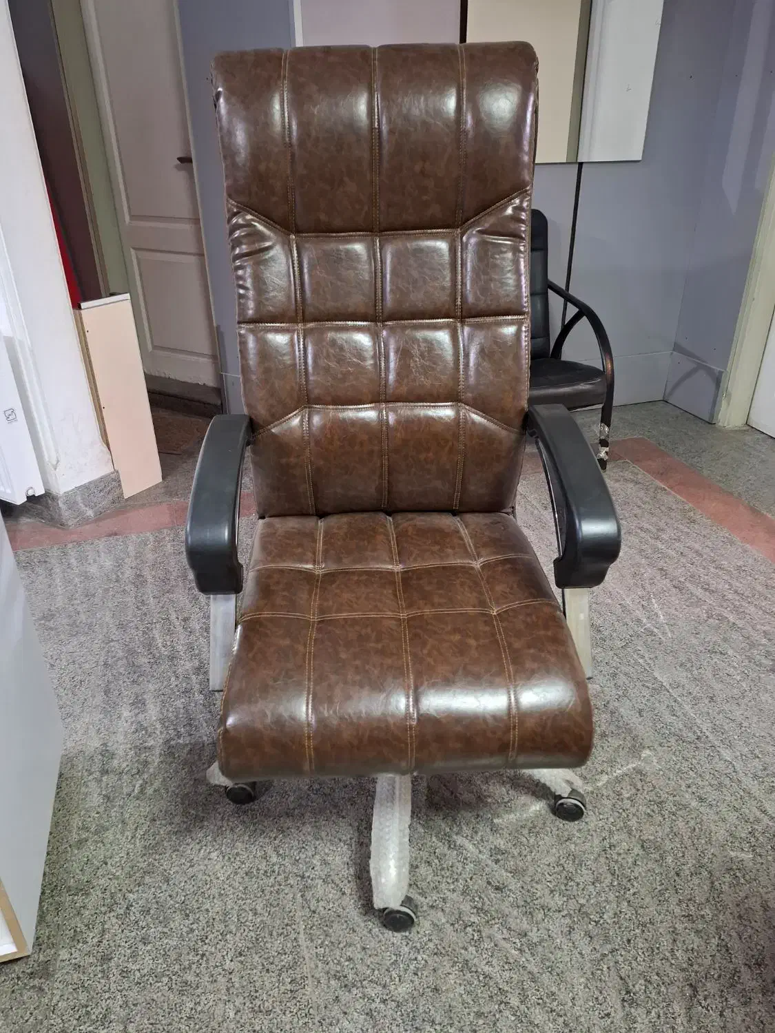 سرویس میز وصندلی اداری|مبلمان اداری|بهشهر, |دیوار