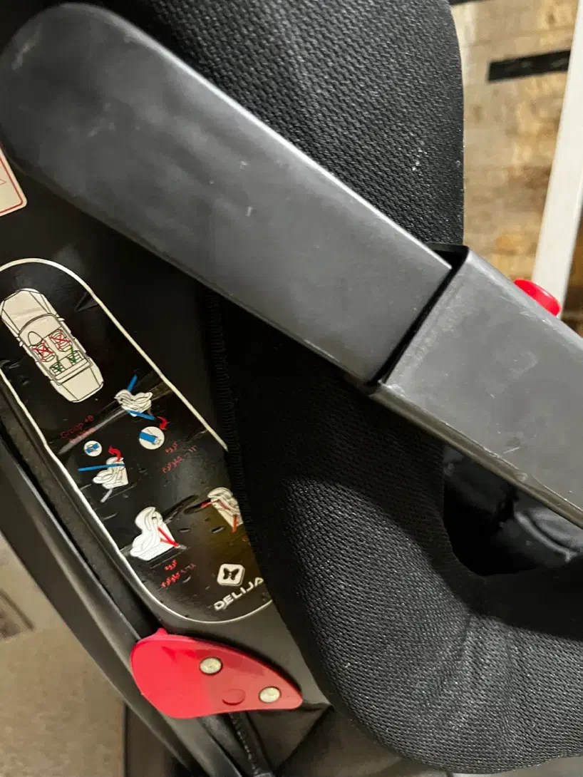 صندلی ماشین کودک|تخت و صندلی بچه|تهران, مینای شمالی (مخبر)|دیوار