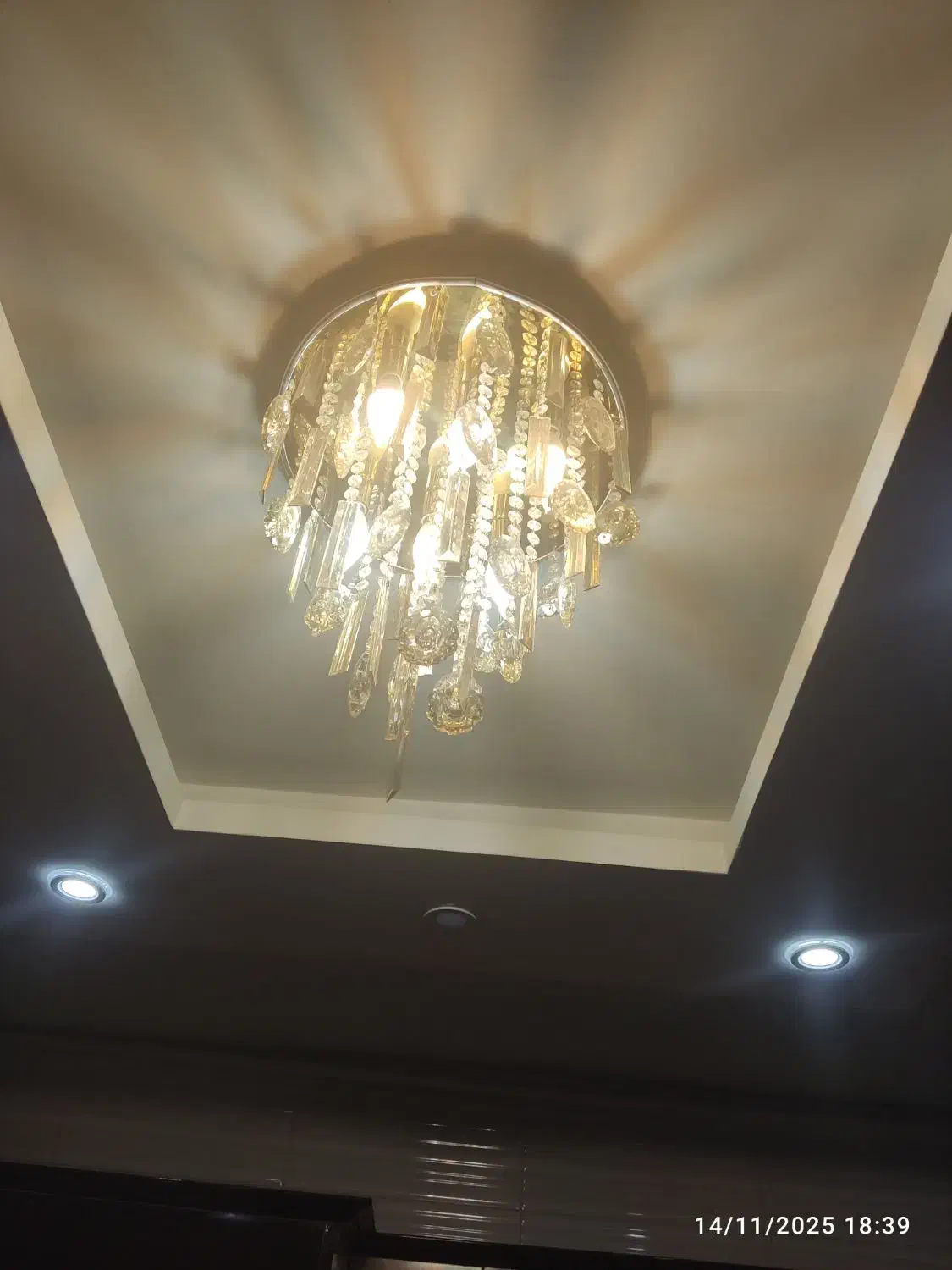 لوستر پذیرایی و آشپزخانه|لوستر و چراغ آویز|کرمانشاه, |دیوار