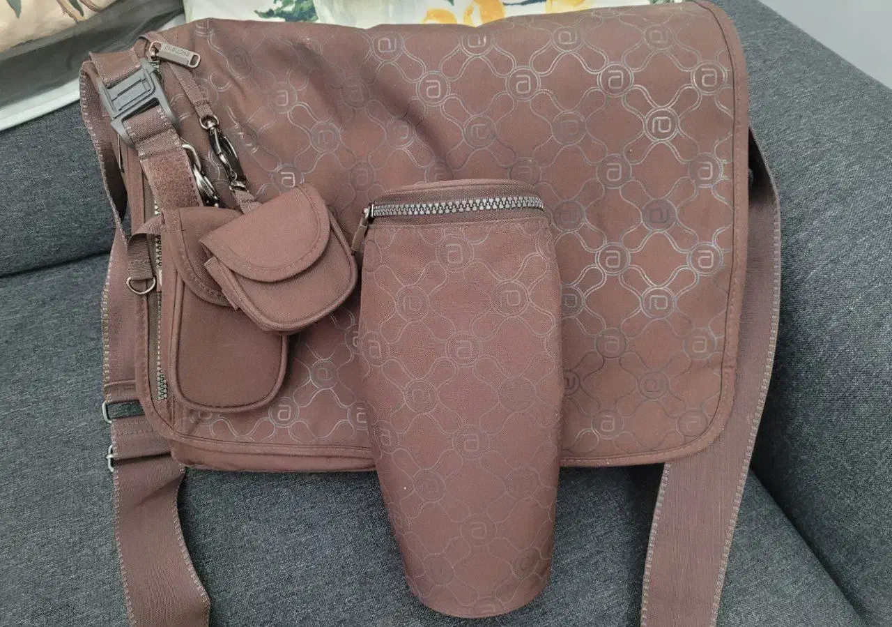 کیف نوزاد برندallerhand|کفش و لباس بچه|مشهد, سجاد شهر|دیوار