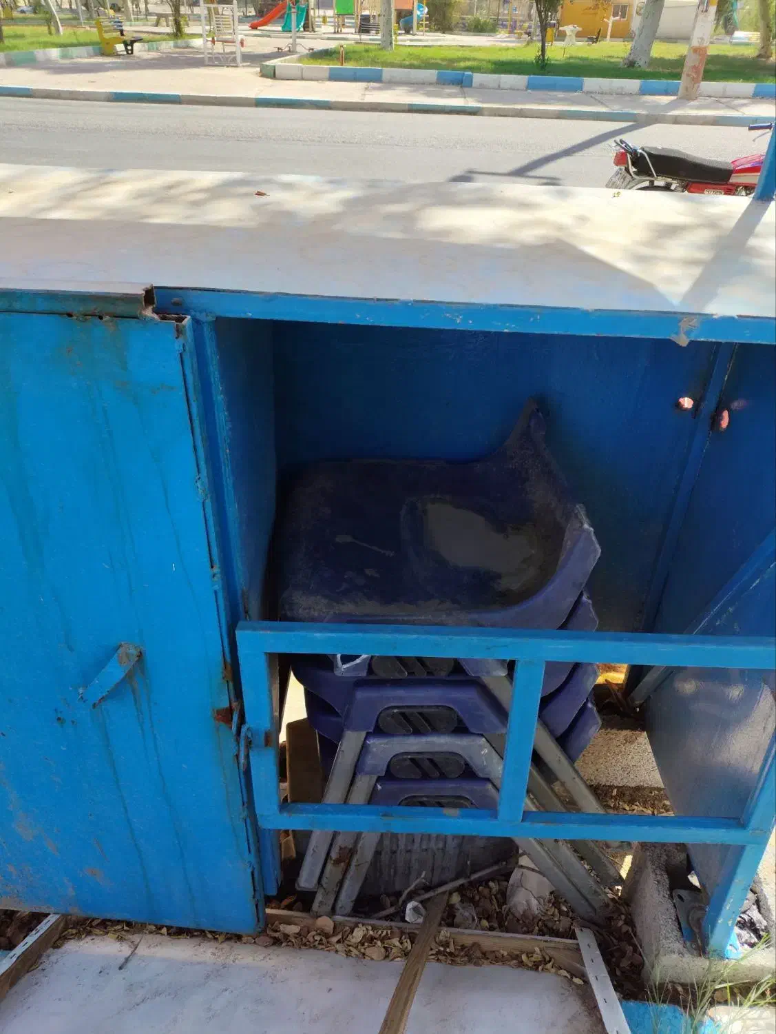 دکه فلافلی سلف سرویس بسیار تمیز و جا دار|فروشگاه و مغازه|شوشتر, |دیوار