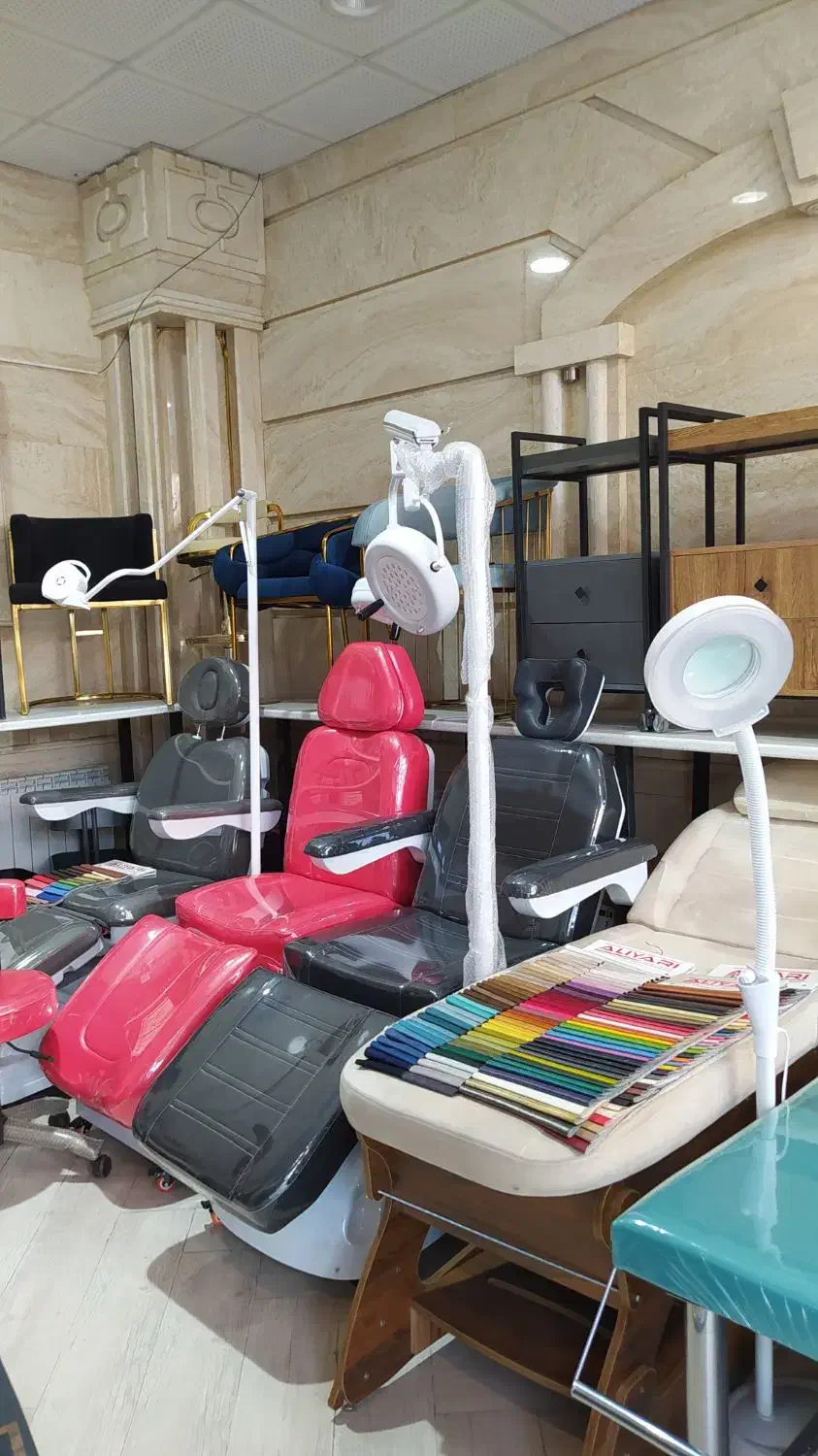 تخت صندلی زیبایی ترالی زیبایی اورژانس|آرایشی، بهداشتی، درمانی|رشت, گلسار|دیوار