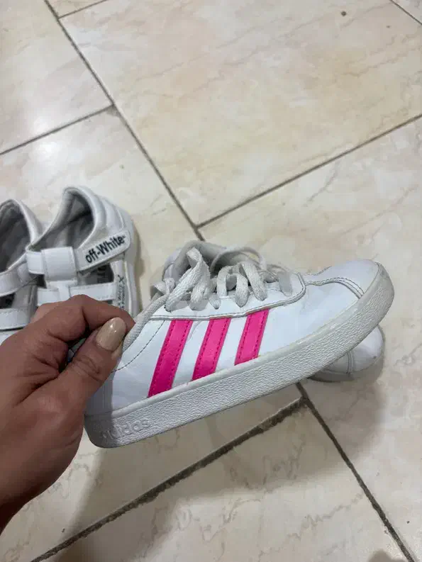 کفش بچه گانه|کفش و لباس بچه|رشت, بازار|دیوار