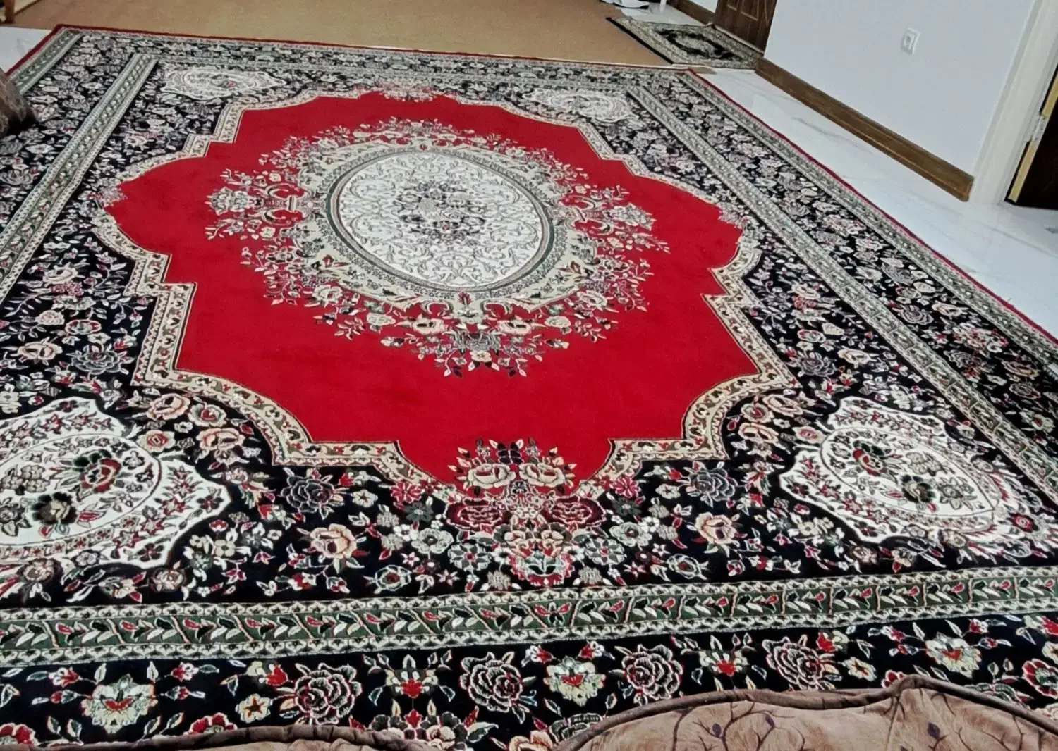 فروش فرش ۱۲ متری در حد نو|فرش|گلپایگان, |دیوار