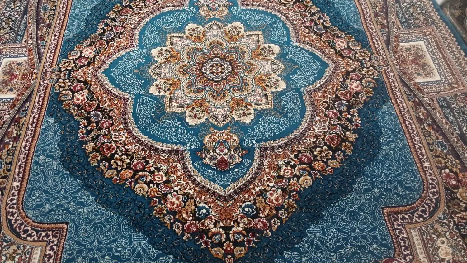 فرش ۹ متری|فرش|مشهد, طبرسی شمالی|دیوار