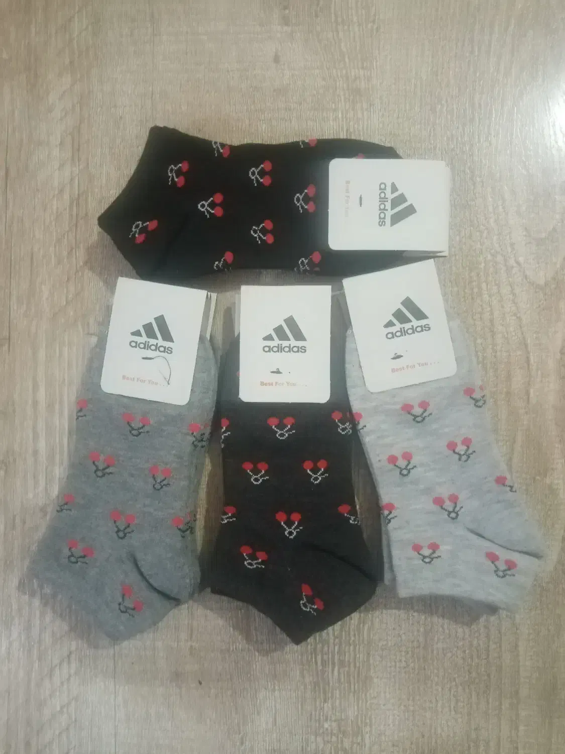 جوراب|لباس|فسا, |دیوار