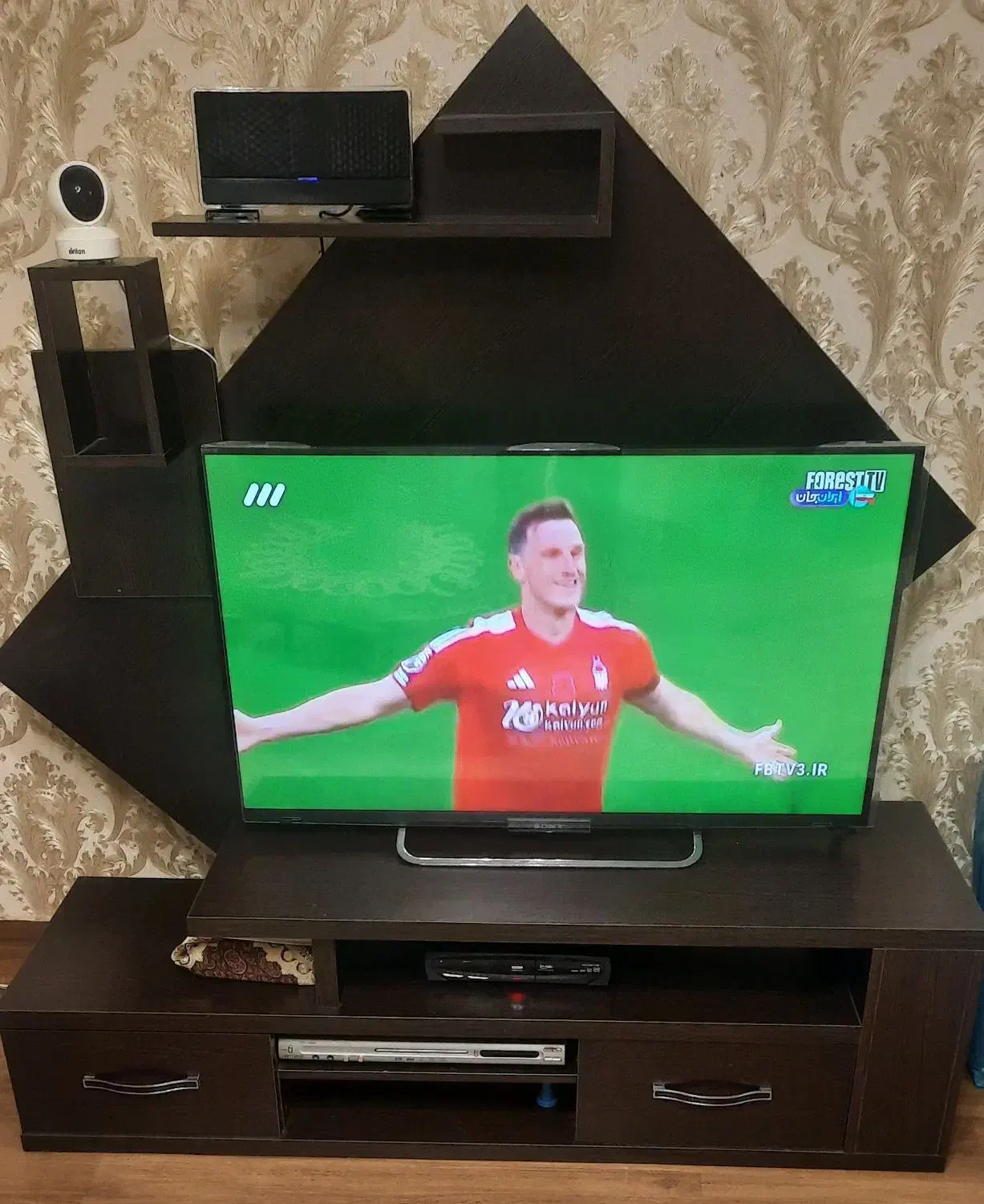 بوفه .ویترین.میز تلوزیون|بوفه، ویترین، کنسول|رشت, نیکمرام|دیوار