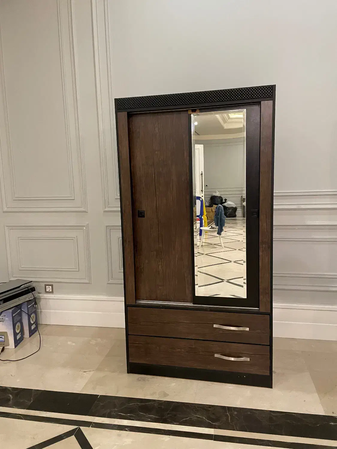 میز تحریر قفسه دار و یک کمد لباس|میز تحریر و کامپیوتر|تهران, زعفرانیه|دیوار