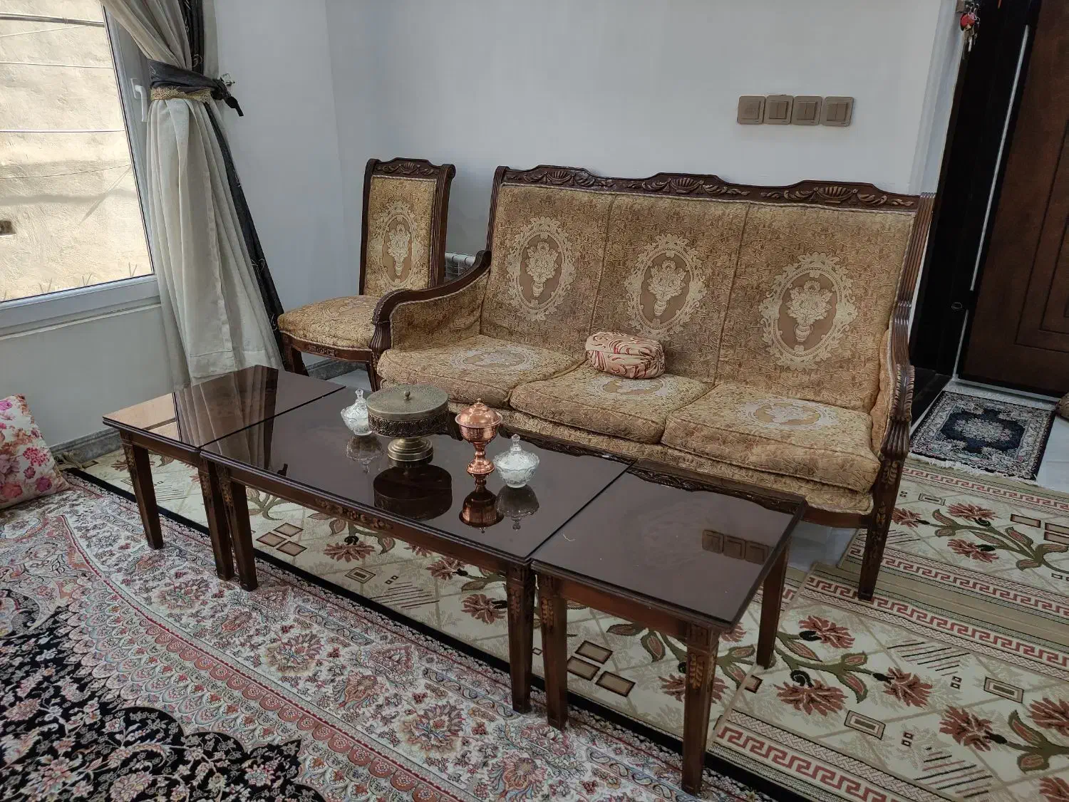 مبل ۹ نفره چوب راش|مبلمان خانگی و میز عسلی|بومهن, |دیوار