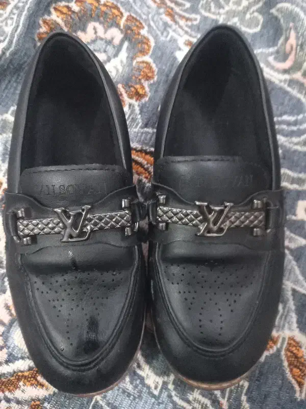 کفش|کیف، کفش، کمربند|قم, سراجه (۱۵ خرداد)|دیوار