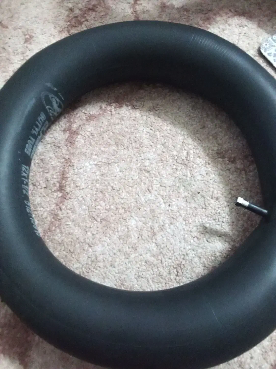 تیوپ دوچرخه 16 تنه کوچیک و 2عدد سر والف نارنجکی|دوچرخه، اسکیت، اسکوتر|قم, زنبیل آباد|دیوار