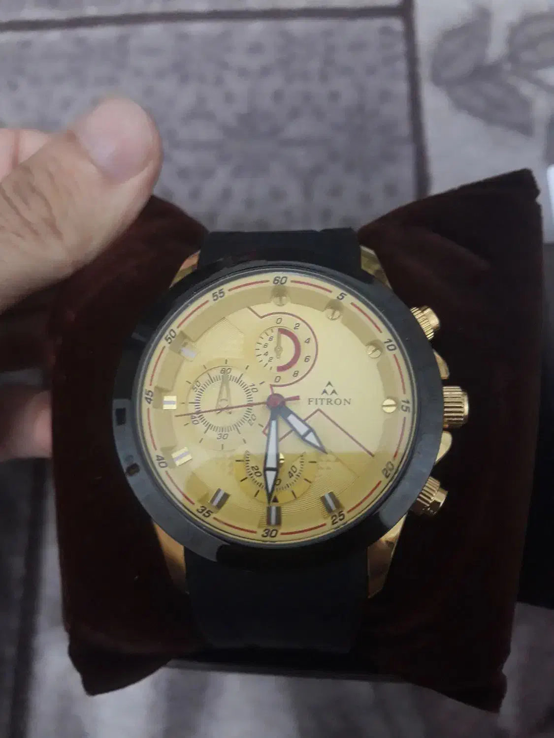 ساعت|ساعت|شیراز, دشت چنار|دیوار