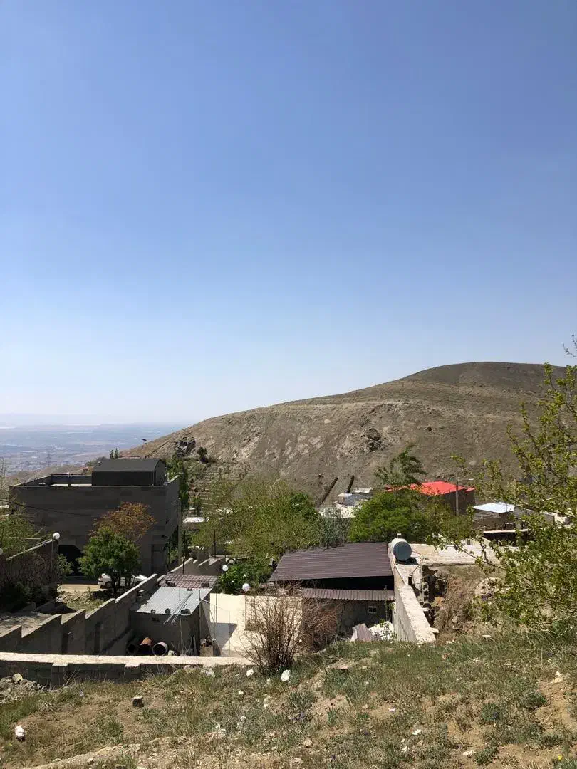 زمین ۲۰۰ متری بالای اتوبان همت(بر۱۰)|فروش زمین و ملک کلنگی|کرج, سیاه کلان|دیوار