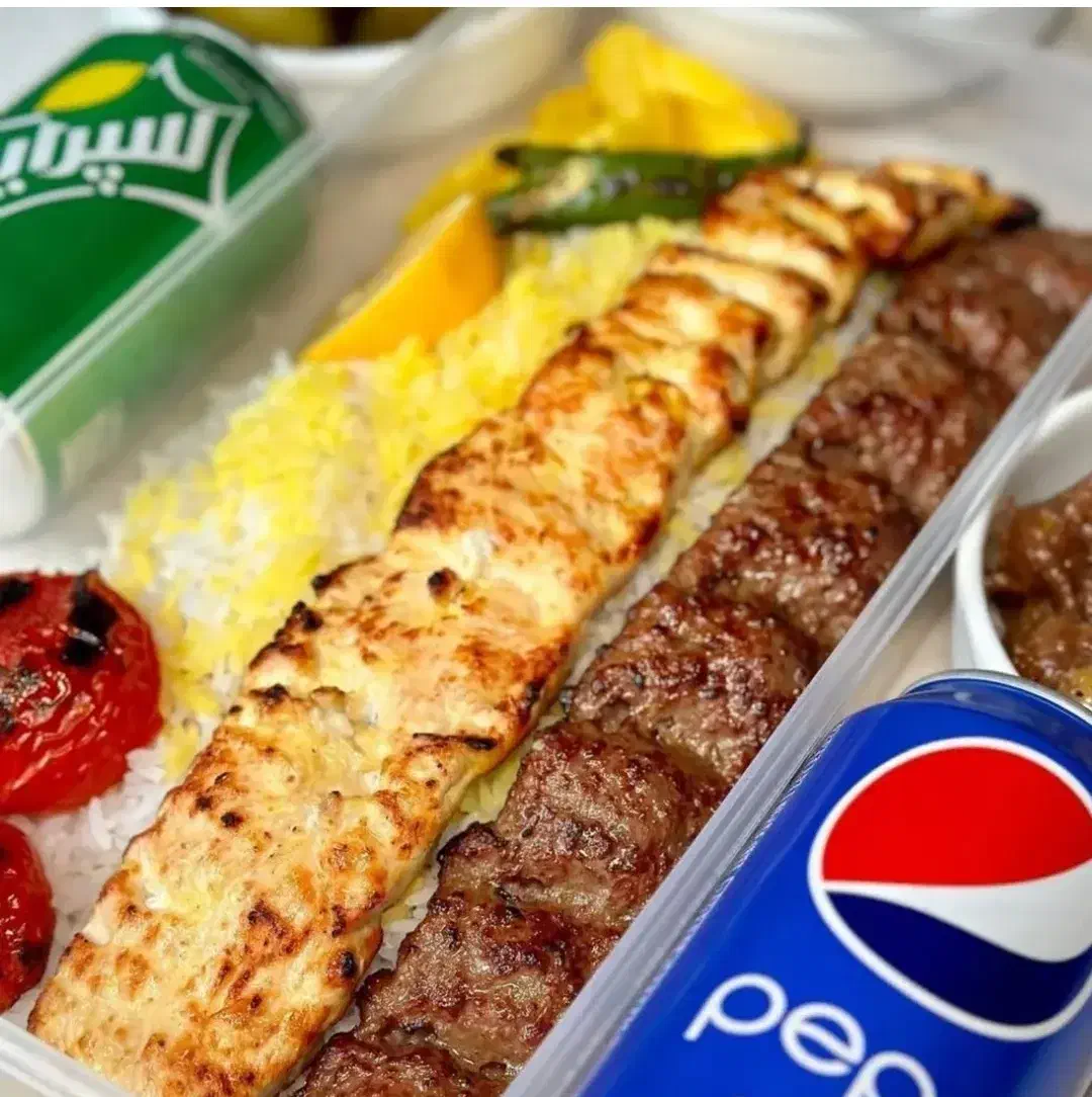 کمک آشپز آقا|استخدام خدمات فروشگاه و رستوران|آبادان, |دیوار