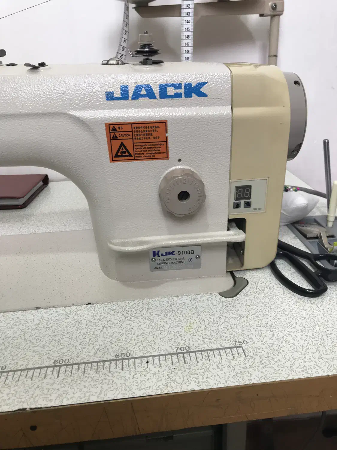 چرخ خیاطی جک راسته دوز|چرخ خیاطی و ریسندگی|پاکدشت, پاکدشت (مامازند)|دیوار